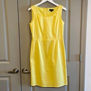Tahari Arthur S. Levine Size 8 Dress